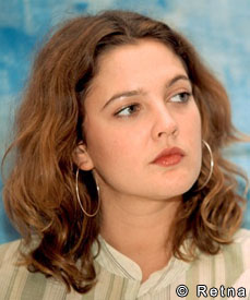 drew_barrymore_020607_001_retna Drew Barrymore hasnt got a date for Valentines Day