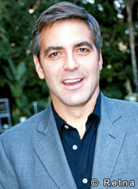 george clooney113006 01 George Clooney mocks Matt Damon and Brad Pitt 
