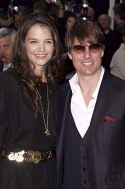tom cruise awi Tom Cruise Gets Turned On By Katie Holmes In a Suit 