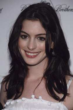 anne hathaway awi Anne Hathaways Political Flirt